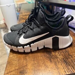 Nike Metcon 3 (women’s size 8)